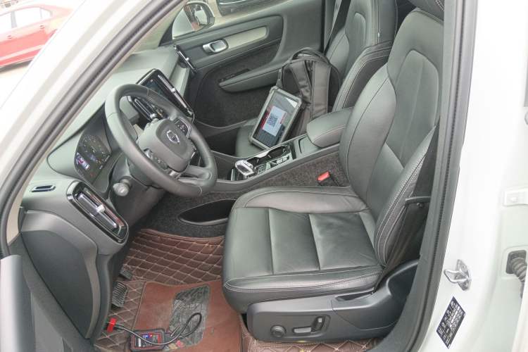 Used Volvo XC40 2021 T4 Four-Wheel Drive Smart Luxury Edition Left Front Seat