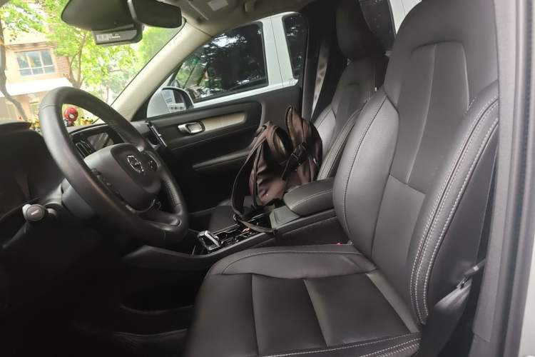 Used Volvo XC40 2021 T4 Four-Wheel Drive Smart Luxury Edition Left Front Seat