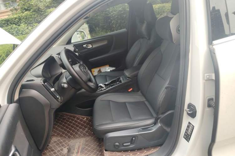 Used Volvo XC40 2021 T4 Four-Wheel Drive Smart Luxury Edition Left Front Seat