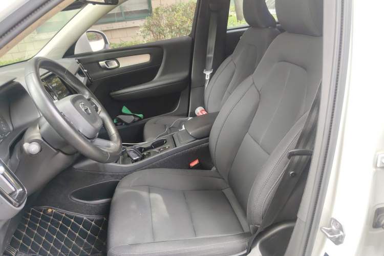 Used Volvo XC40 2021 T3 Smart & Stylish Edition Left Front Seat
