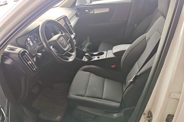 Used Volvo XC40 2021 T3 Smart & Stylish Edition Left Front Seat