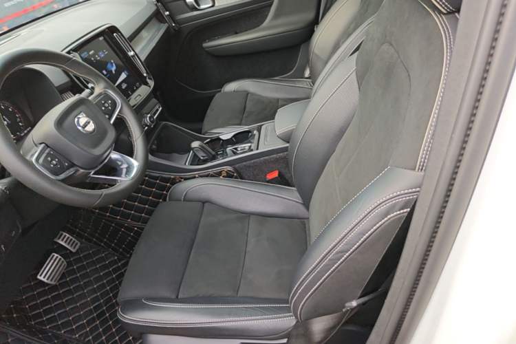 Used Volvo XC40 2021 T4 Four-Wheel Drive Smart & Sporty Edition Left Front Seat