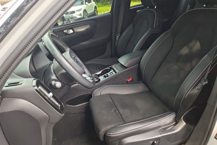 Used Volvo XC40 2021 T4 Four-Wheel Drive Smart & Sporty Edition Left Front Seat