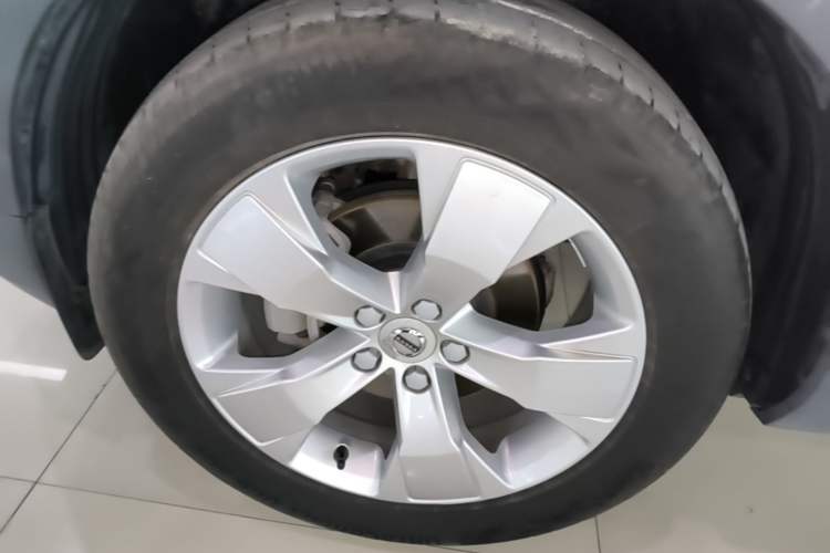 Used Volvo XC40 2021 T3 Smart & Stylish Edition Left Front Wheel Hub
