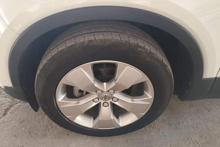 Used Volvo XC40 2021 T3 Smart & Stylish Edition Left Front Wheel Hub