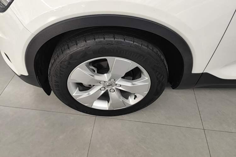 Used Volvo XC40 2021 T3 Smart & Stylish Edition Left Front Wheel Hub