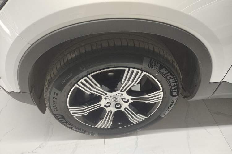 Used Volvo XC40 2021 T3 Zhiyuan Luxury Edition Left Front Wheel Hub
