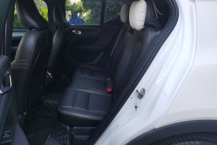 Used Volvo XC40 2021 T4 Four-Wheel Drive Smart Luxury Edition Left Rear Seat