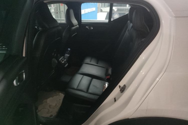 Used Volvo XC40 2021 T4 Four-Wheel Drive Smart Luxury Edition Left Rear Seat
