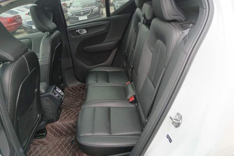 Used Volvo XC40 2021 T4 Four-Wheel Drive Smart Luxury Edition Left Rear Seat