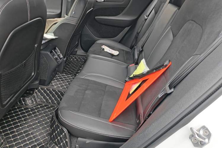 Used Volvo XC40 2021 T4 Four-Wheel Drive Smart & Sporty Edition Left Rear Seat