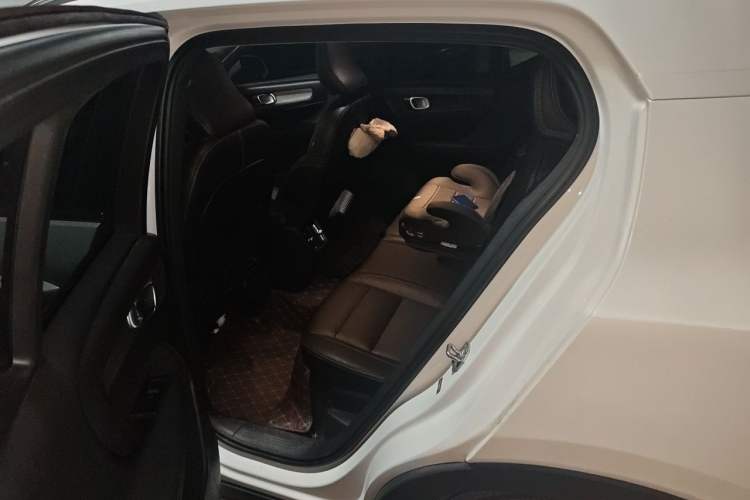 Used Volvo XC40 2021 T3 Zhiyuan Luxury Edition Left Rear Seat