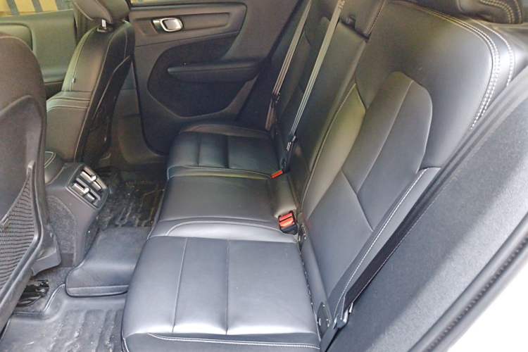 Used Volvo XC40 2021 T4 Four-Wheel Drive Smart Luxury Edition Left Rear Seat