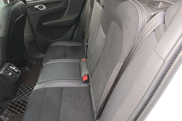 Used Volvo XC40 2021 T4 Four-Wheel Drive Smart & Sporty Edition Left Rear Seat