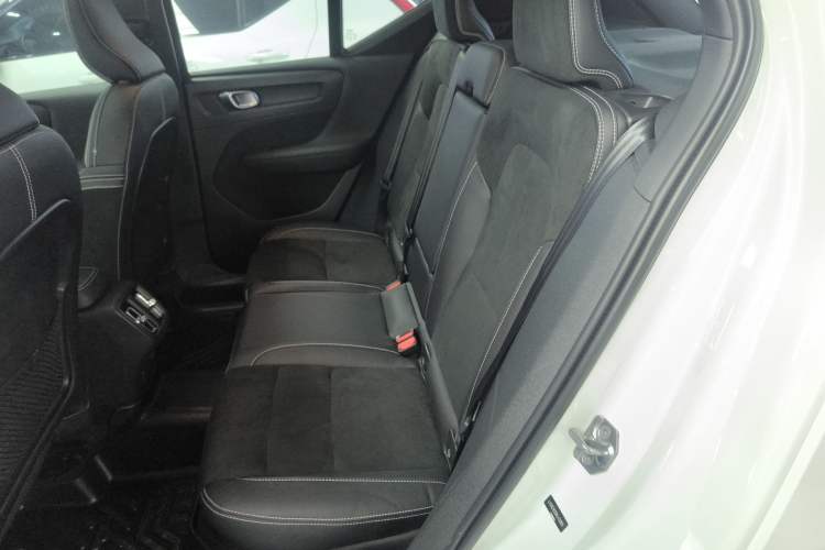 Used Volvo XC40 2021 T4 Four-Wheel Drive Smart & Sporty Edition Left Rear Seat
