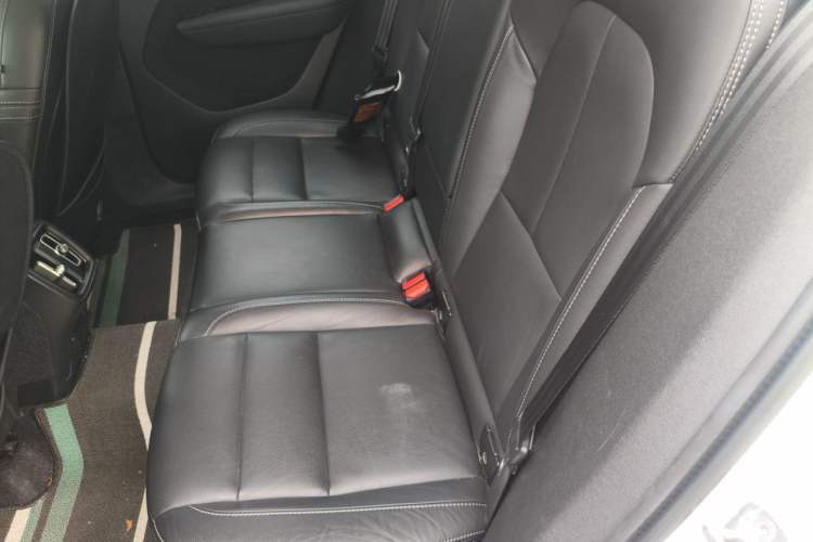 Used Volvo XC40 2021 T4 Four-Wheel Drive Smart Luxury Edition Left Rear Seat