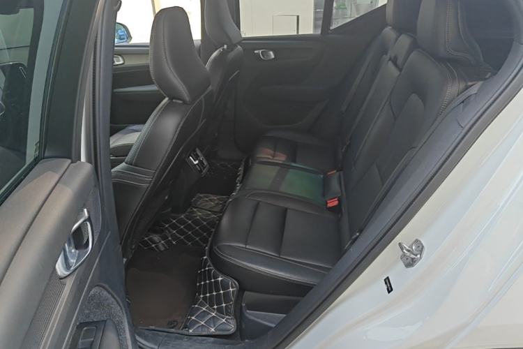 Used Volvo XC40 2021 T4 Four-Wheel Drive Smart Luxury Edition Left Rear Seat