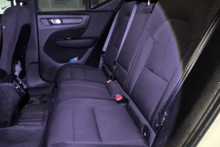 Used Volvo XC40 2021 T4 4x4 SmartDrive Fashion Edition Left Rear Seat
