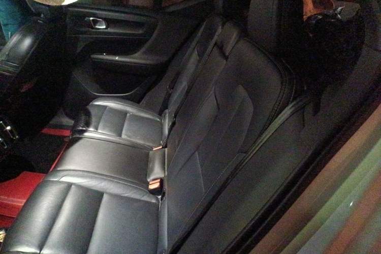 Used Volvo XC40 2021 T4 Four-Wheel Drive Smart Luxury Edition Left Rear Seat