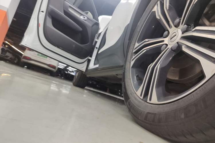 Used Volvo XC40 2021 T4 Four-Wheel Drive Smart Luxury Edition Left Side Sill