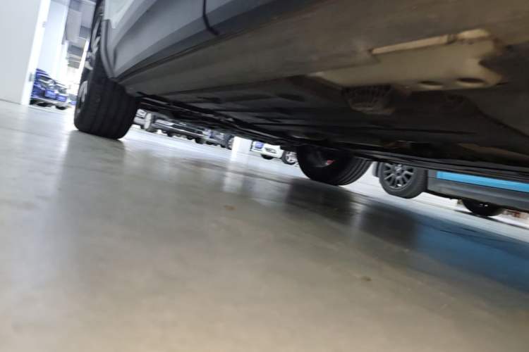 Used Volvo XC40 2021 T4 Four-Wheel Drive Zhiya Sport Edition Left Side Sill