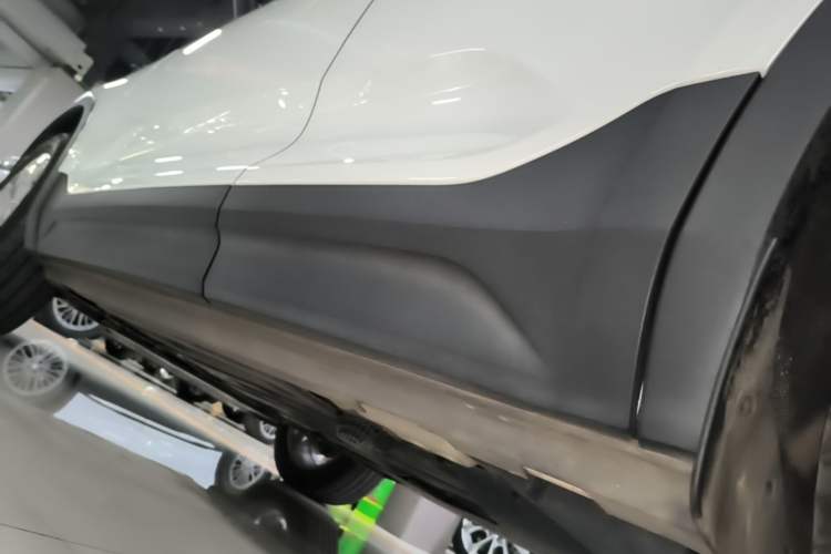Used Volvo XC40 2021 T3 Smart & Stylish Edition Left Side Sill
