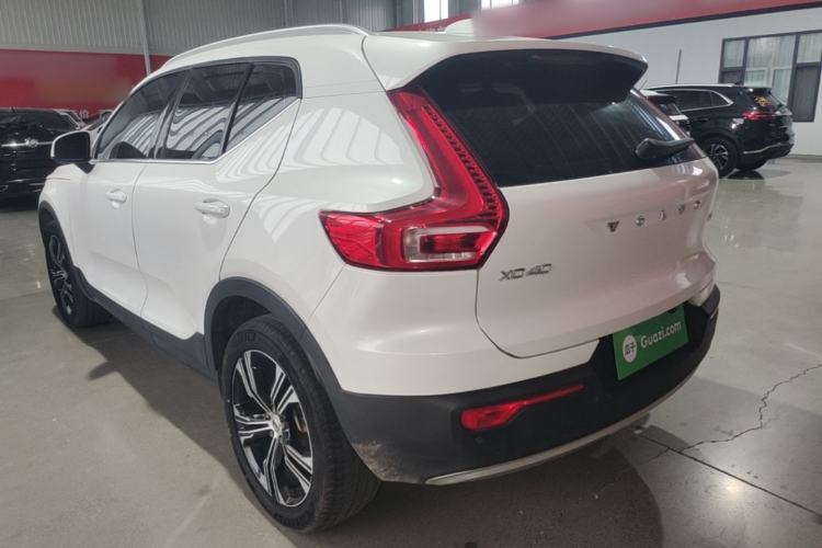 Used Volvo XC40 2021 T4 Four-Wheel Drive Smart Luxury Edition Rear Left 45 Deg