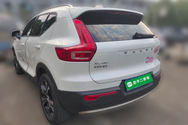 Used Volvo XC40 2021 T4 Four-Wheel Drive Smart Luxury Edition Rear Left 45 Deg