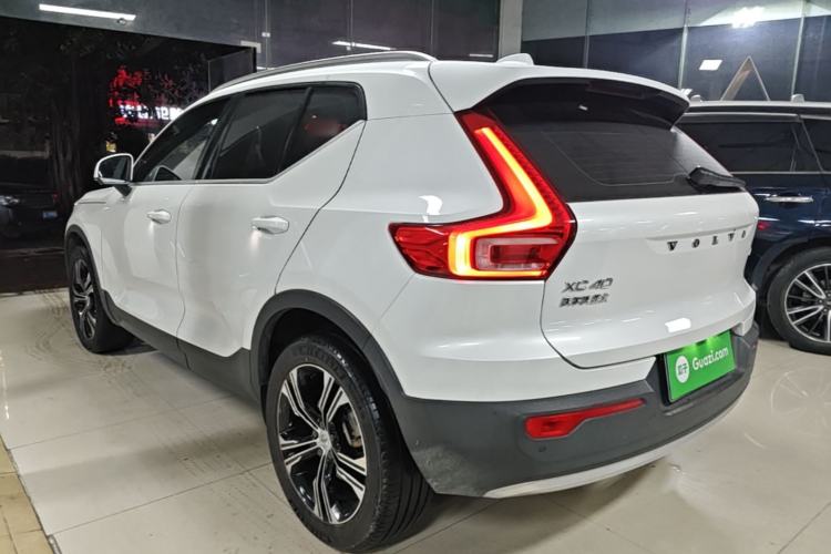 Used Volvo XC40 2021 T4 Four-Wheel Drive Smart Luxury Edition Rear Left 45 Deg