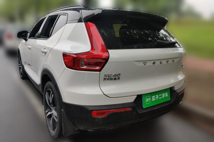Used Volvo XC40 2021 T4 Four-Wheel Drive Smart & Sporty Edition Rear Left 45 Deg