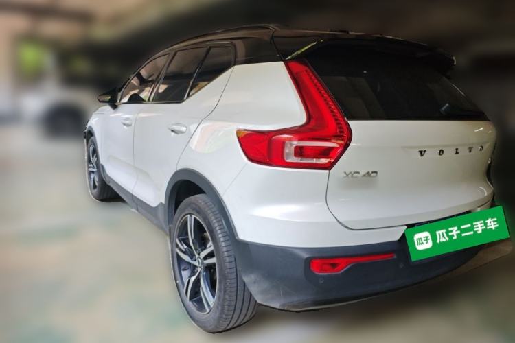 Used Volvo XC40 2021 T4 Four-Wheel Drive Smart & Sporty Edition Rear Left 45 Deg