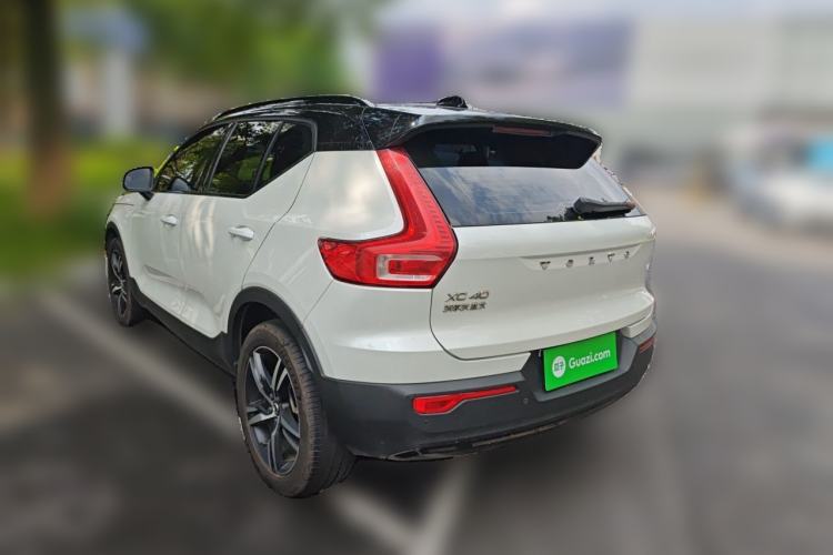 Used Volvo XC40 2021 T4 Four-Wheel Drive Smart & Sporty Edition Rear Left 45 Deg