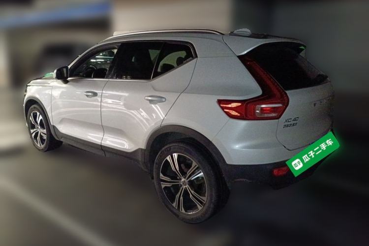 Used Volvo XC40 2021 T4 Four-Wheel Drive Smart Luxury Edition Rear Left 45 Deg