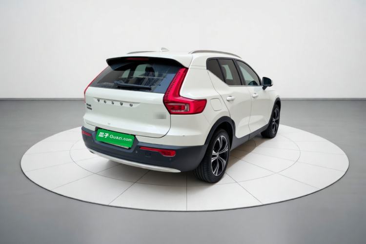 Used Volvo XC40 2021 T4 Four-Wheel Drive Smart Luxury Edition Rear Right 45 Deg