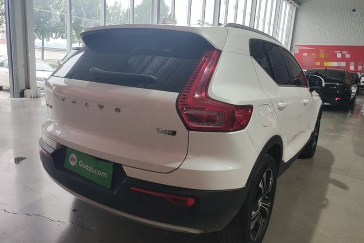 Used Volvo XC40 2021 T4 Four-Wheel Drive Smart Luxury Edition Rear Right 45 Deg