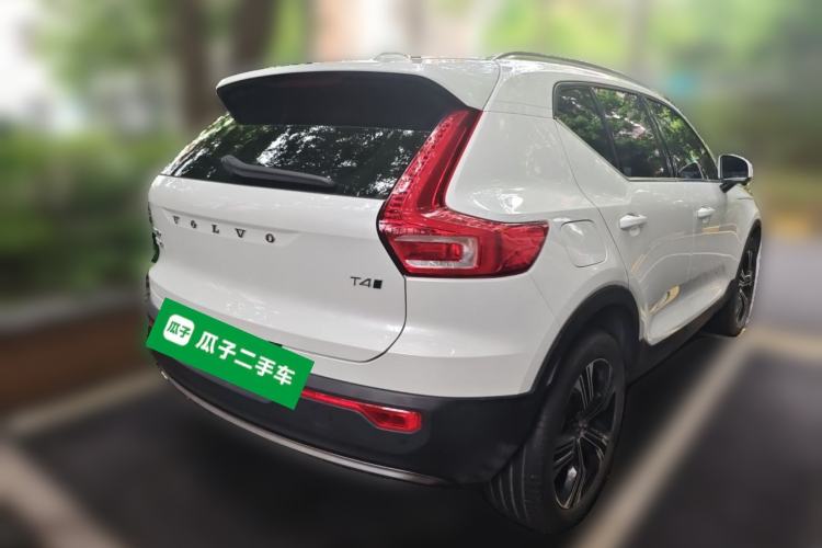 Used Volvo XC40 2021 T4 Four-Wheel Drive Smart Luxury Edition Rear Right 45 Deg
