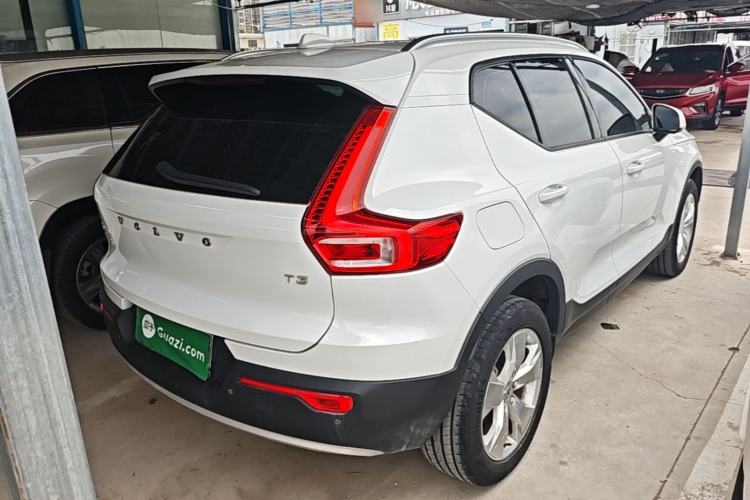 Used Volvo XC40 2021 T3 Smart & Stylish Edition Rear Right 45 Deg