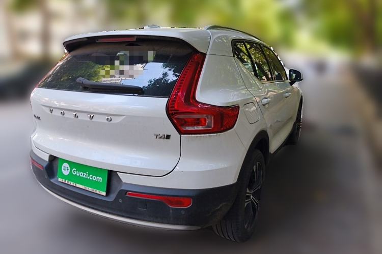 Used Volvo XC40 2021 T4 Four-Wheel Drive Smart Luxury Edition Rear Right 45 Deg