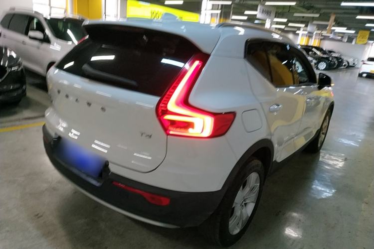 Used Volvo XC40 2021 T3 Smart & Stylish Edition Rear Right 45 Deg