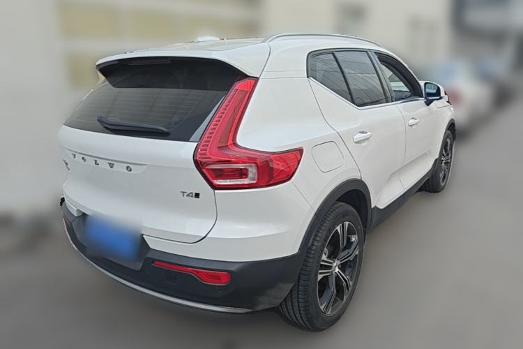 Used Volvo XC40 2021 T4 Four-Wheel Drive Smart Luxury Edition Rear Right 45 Deg