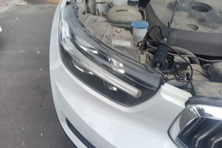 Used Volvo XC40 2021 T4 4x4 SmartDrive Fashion Edition Right Front Headlight