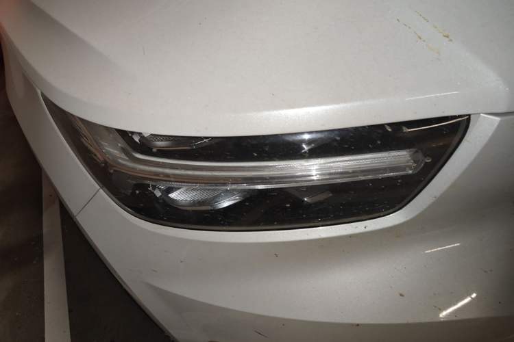 Used Volvo XC40 2021 T4 Four-Wheel Drive Smart Luxury Edition Right Front Headlight