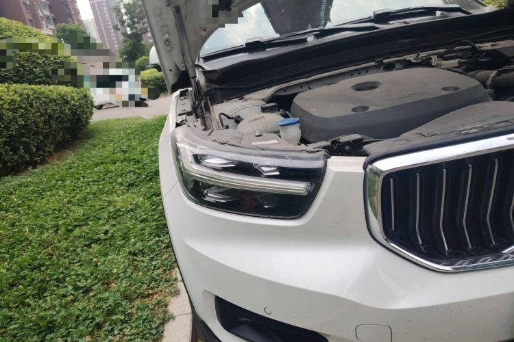 Used Volvo XC40 2021 T4 Four-Wheel Drive Smart Luxury Edition Right Front Headlight