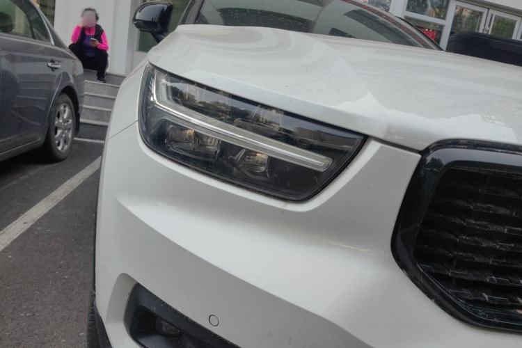 Used Volvo XC40 2021 T4 Four-Wheel Drive Zhiya Sport Edition Right Front Headlight