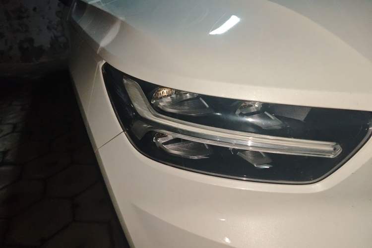 Used Volvo XC40 2021 T3 Zhiyuan Luxury Edition Right Front Headlight