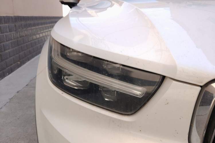 Used Volvo XC40 2021 T4 Four-Wheel Drive Smart Luxury Edition Right Front Headlight