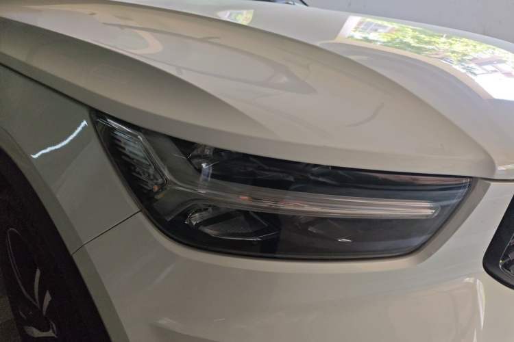 Used Volvo XC40 2021 T4 Four-Wheel Drive Smart & Sporty Edition Right Front Headlight