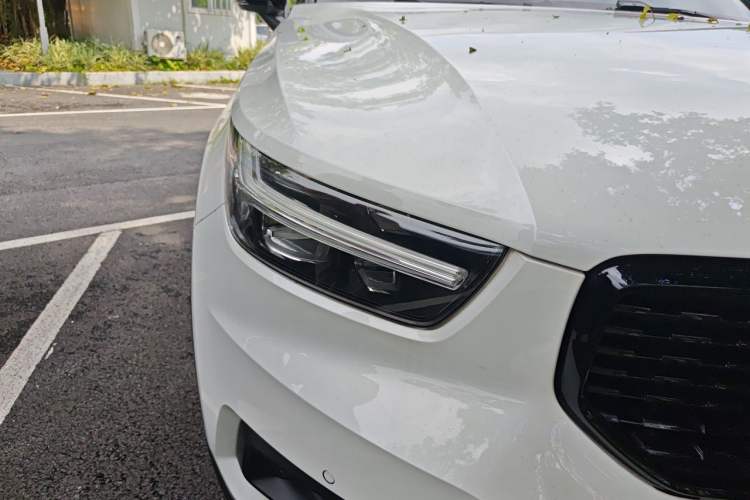 Used Volvo XC40 2021 T4 Four-Wheel Drive Smart & Sporty Edition Right Front Headlight