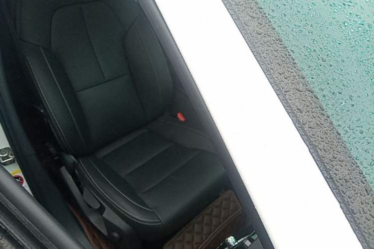 Used Volvo XC40 2021 T4 Four-Wheel Drive Smart Luxury Edition Right Front Seat