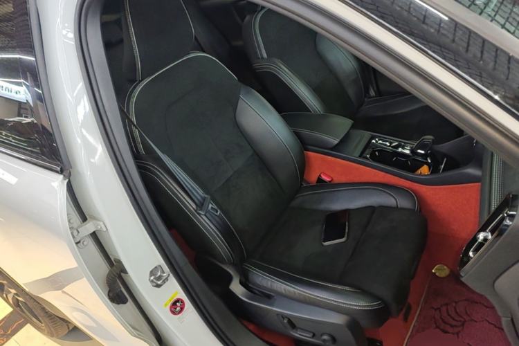 Used Volvo XC40 2021 T4 Four-Wheel Drive Zhiya Sport Edition Right Front Seat